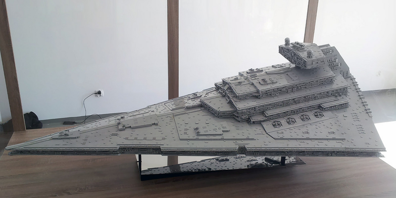 Illustration for article titled The biggest, most accurate Lego Imperial Star Destroyer ever built